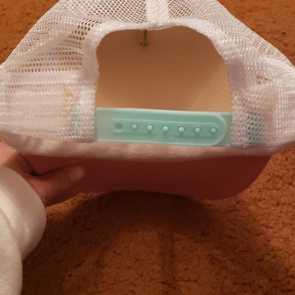 Van's snap back - Picture 2 of 2